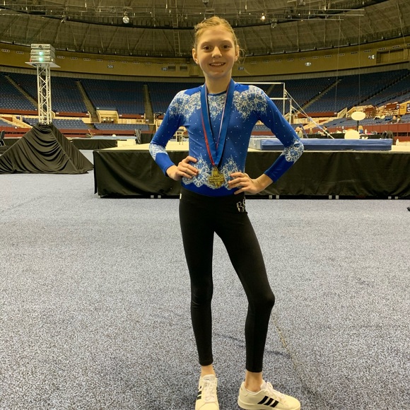 💗Meet Your POSHER!👗👙👚👖👠🥿👢👡 - Picture 3 of 7